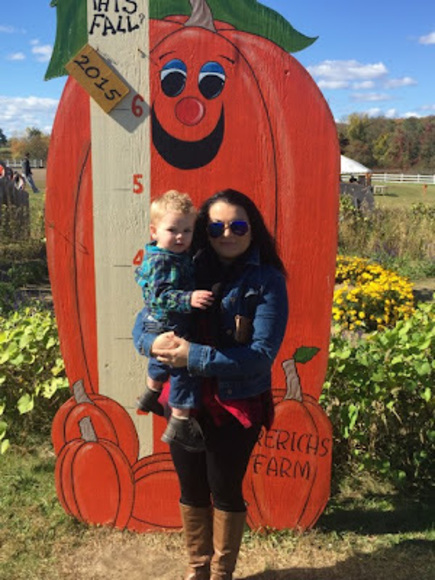 Meet your Posher, Shana - Picture 1 of 1